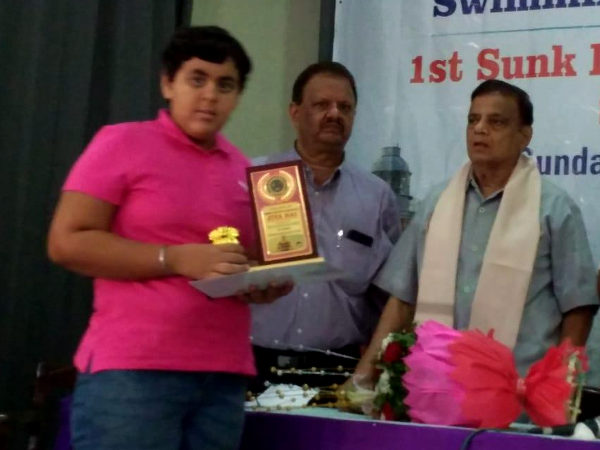 Navy School Girl, Ms Jiya Rai Felicitated for Creating World Record in Open Water Swimming